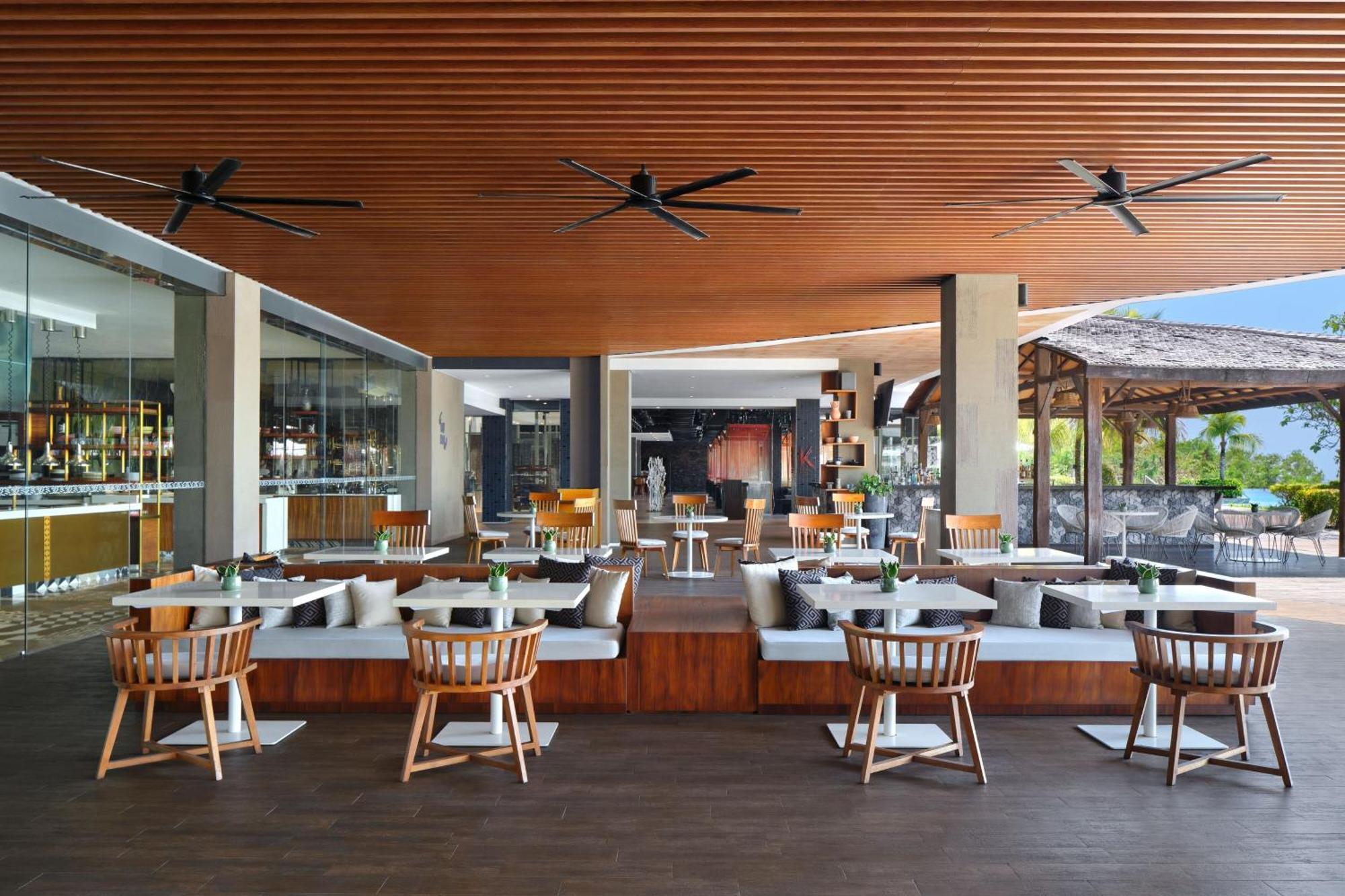 Renaissance Bali Uluwatu Resort&spa 5*