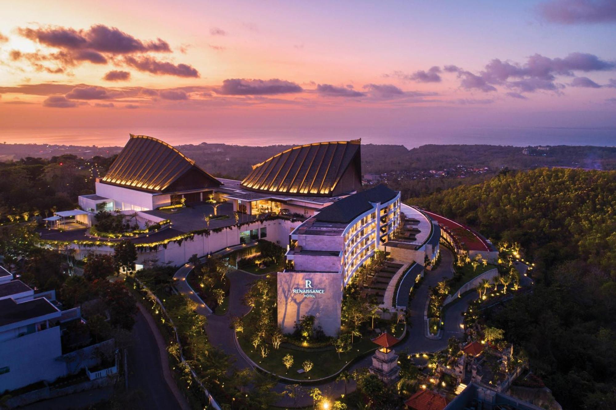 Resort Renaissance Bali Uluwatu Resort & Spa 5*