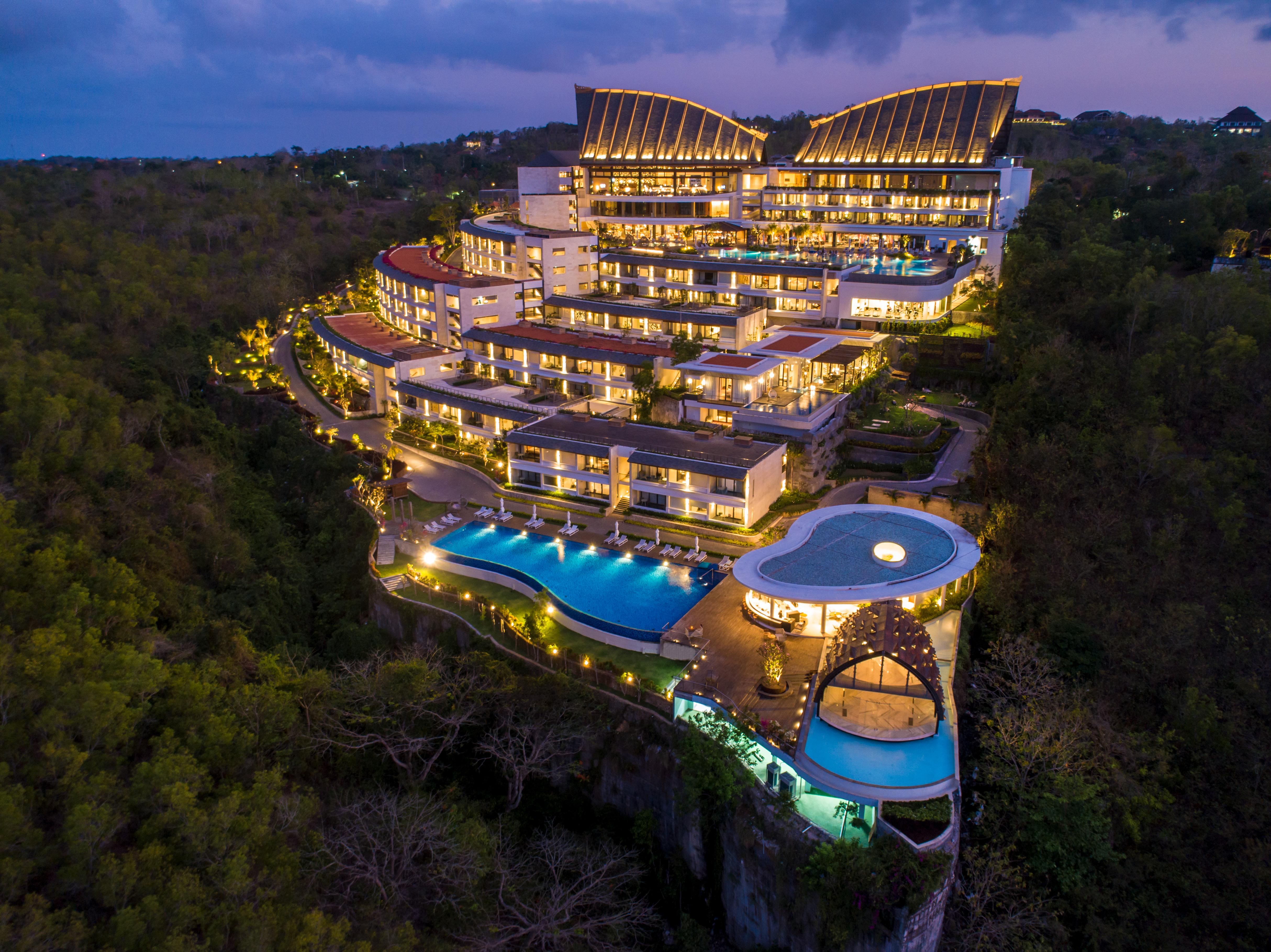 Renaissance Bali Uluwatu Resort & Spa 5*